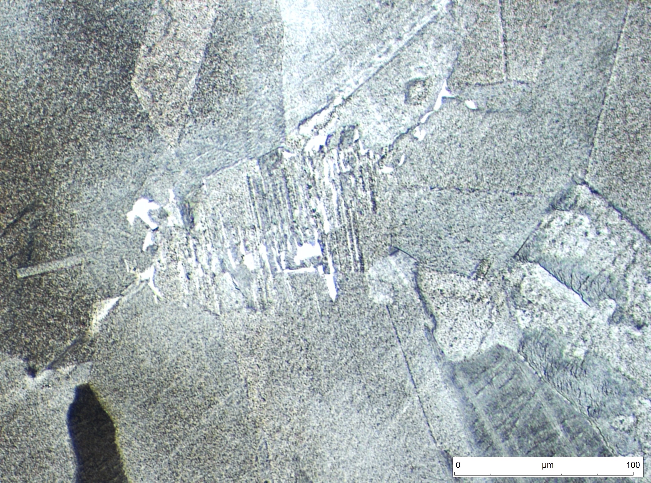Microestructura Ti48Al2Cr2Nb
